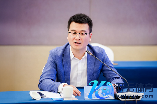     （华为昇腾计较业务总裁张迪煊）